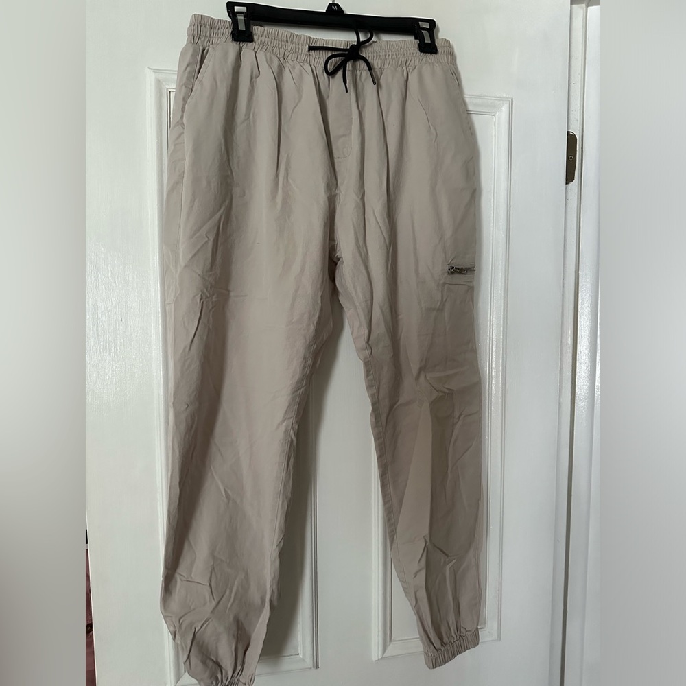 Men’s xl khaki joggers
